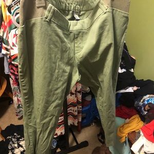 Old navy green maternity pants size 18